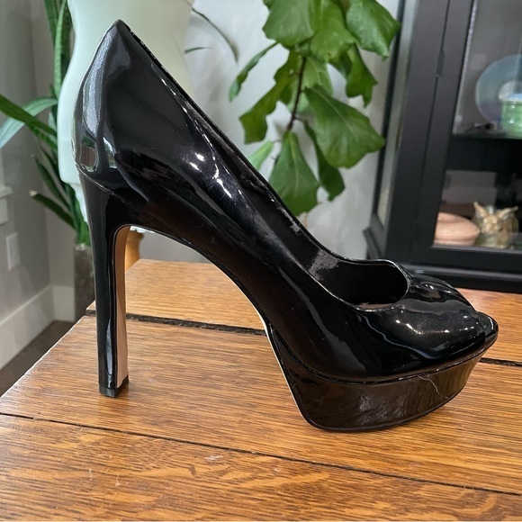 👠 Vince Camuto Platform Heels Black Size 9 - Picture 1 of 10